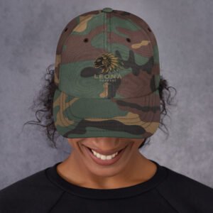 Gorra Leona Guaraní de camuflaje con bordado dorado