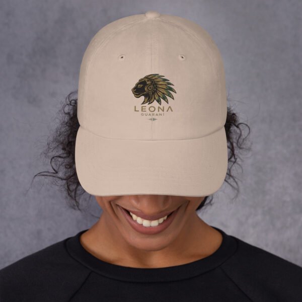 classic-dad-hat-stone-front-6a0361eee65ee.jpg Gorra Leona Guaraní bordada