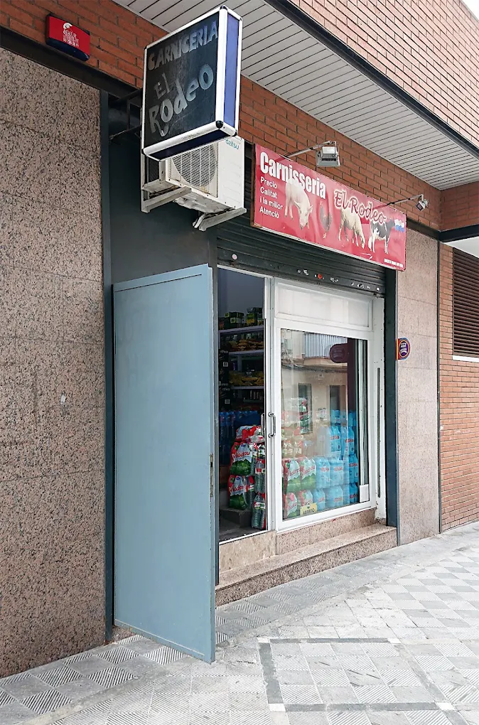 Fachada de Carnicería El Rodeo Py en L'Hospitalet de Llobregat